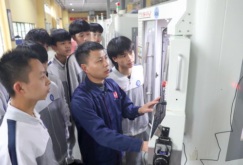 四川華鎣 課堂設到車間，訂單式職業(yè)教育精準賦能計算機人才就業(yè)